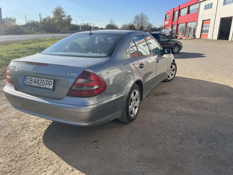 Mercedes-Benz E 220 AVANGARD, снимка 5 - Автомобили и джипове - 48073927