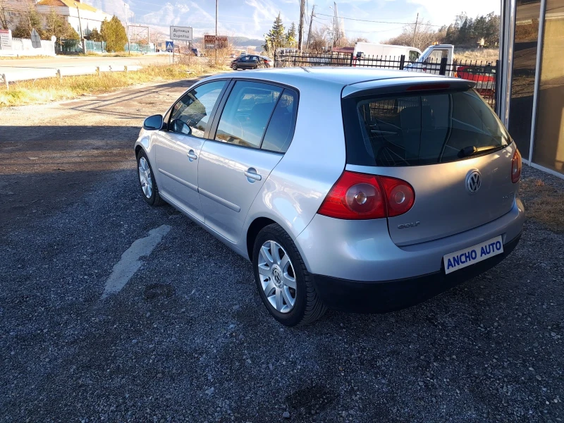 VW Golf 2.0 TDi, снимка 4 - Автомобили и джипове - 48168412