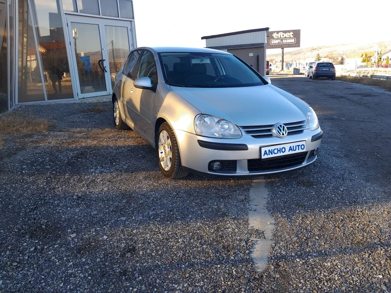 VW Golf 2.0 TDi, снимка 2 - Автомобили и джипове - 48168412