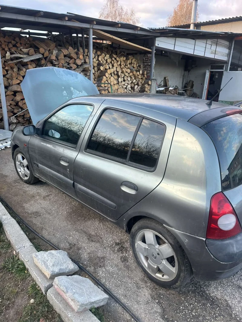 Renault Clio 1.5dci, снимка 2 - Автомобили и джипове - 48376574