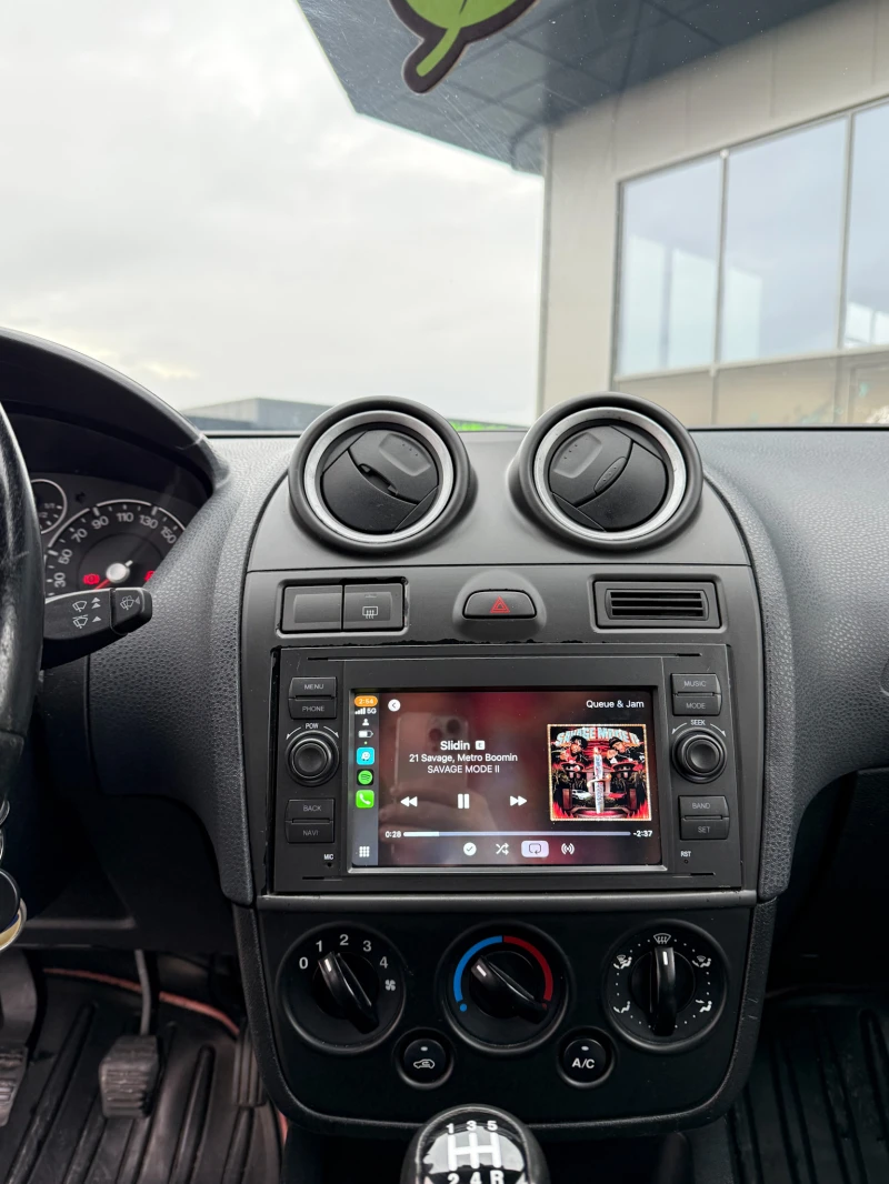 Ford Fiesta 1.4 tdci / CarPlay, Android Auto, снимка 5 - Автомобили и джипове - 48490587