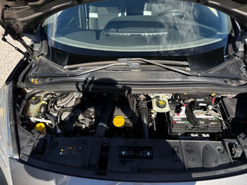 Renault Scenic  Нов внос от Италия Навигация Автопилот , снимка 10 - Автомобили и джипове - 51798260