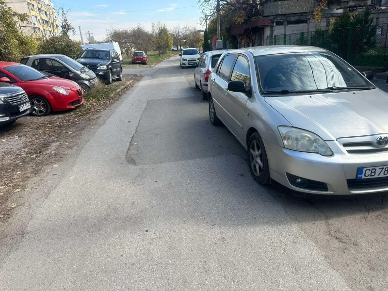 Toyota Corolla 2.0 D4D, снимка 6 - Автомобили и джипове - 52527392