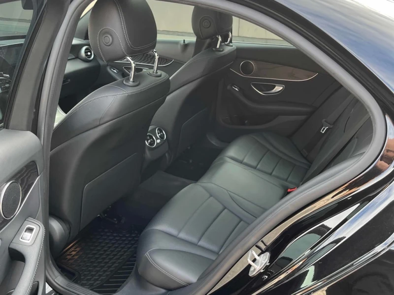 Mercedes-Benz C 300 4MATIC * 360 КАМЕРА* ПАНОРАМА* ДВА КЛЮЧА* , снимка 14 - Автомобили и джипове - 53471007