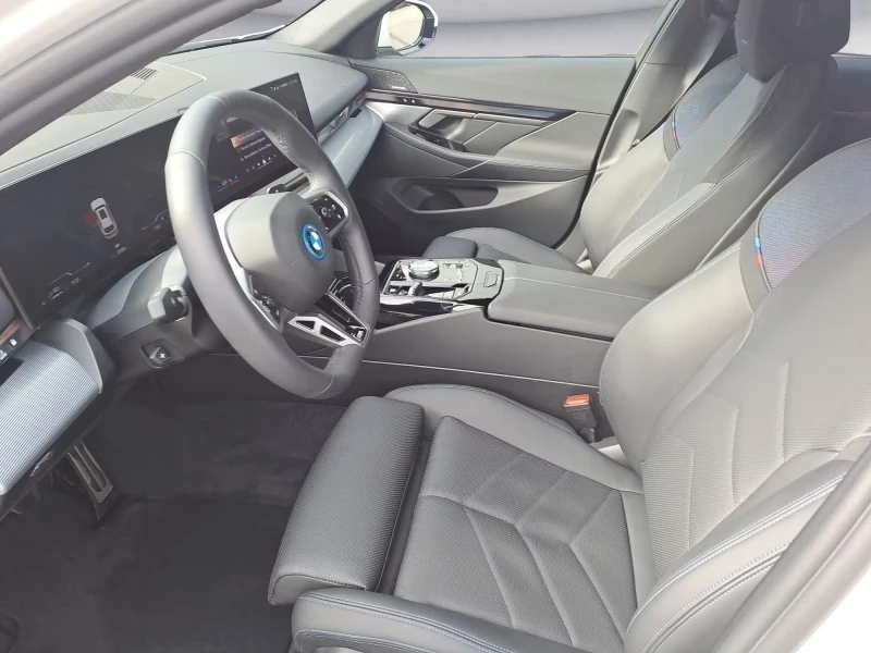 BMW 530E G60/HP/TOURING/MSPORT/NAVI/CAM/AMBI/ACC/978v, снимка 10 - Автомобили и джипове - 53593555