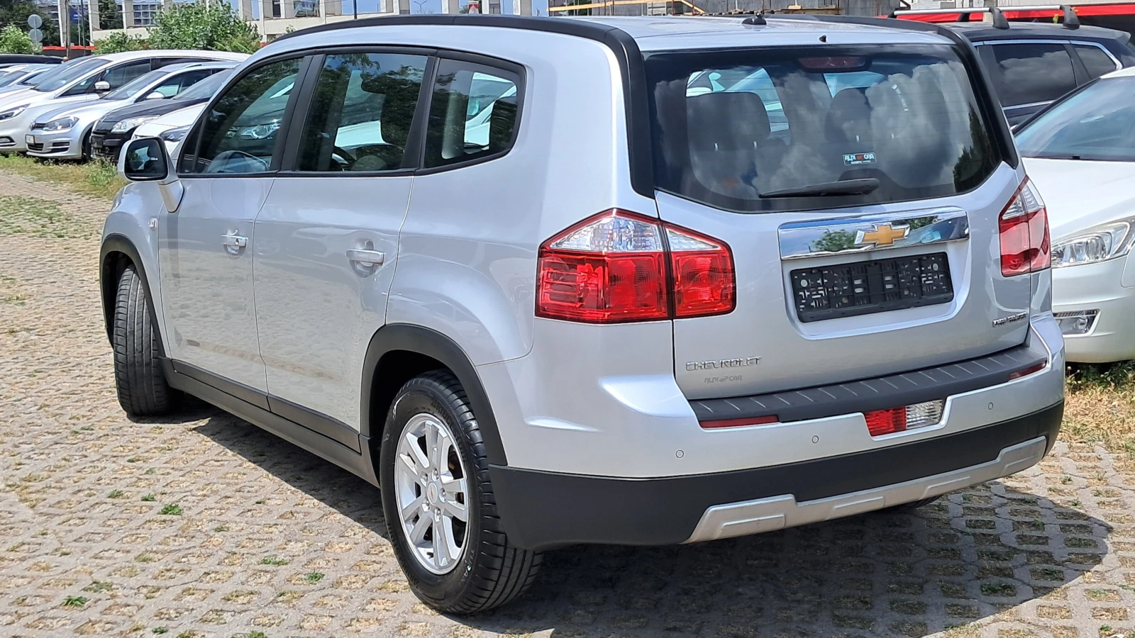 Chevrolet Orlando 1.8i ГАЗ-GPL РЕАЛ КМ 7-МЕСТА ИЗКЛЮЧИТЕЛО СЕРВ КНИЖ, снимка 4 - Автомобили и джипове - 24106716
