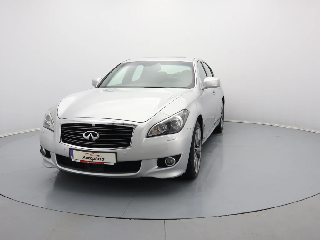 Infiniti M Y51 3.0d - изображение 3