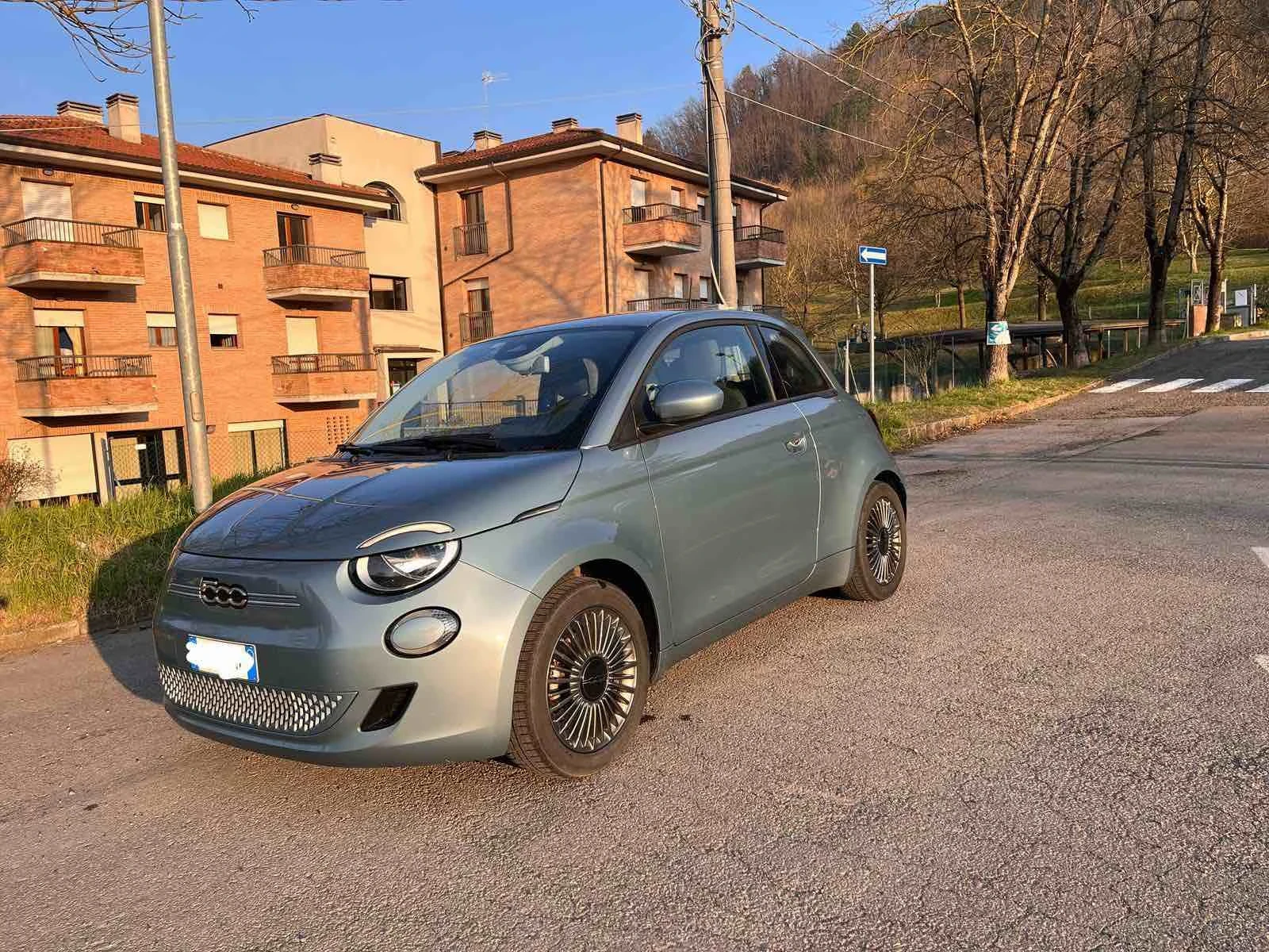 Fiat 500 Fiat 500e icon 3+ 1 42kW  - изображение 2