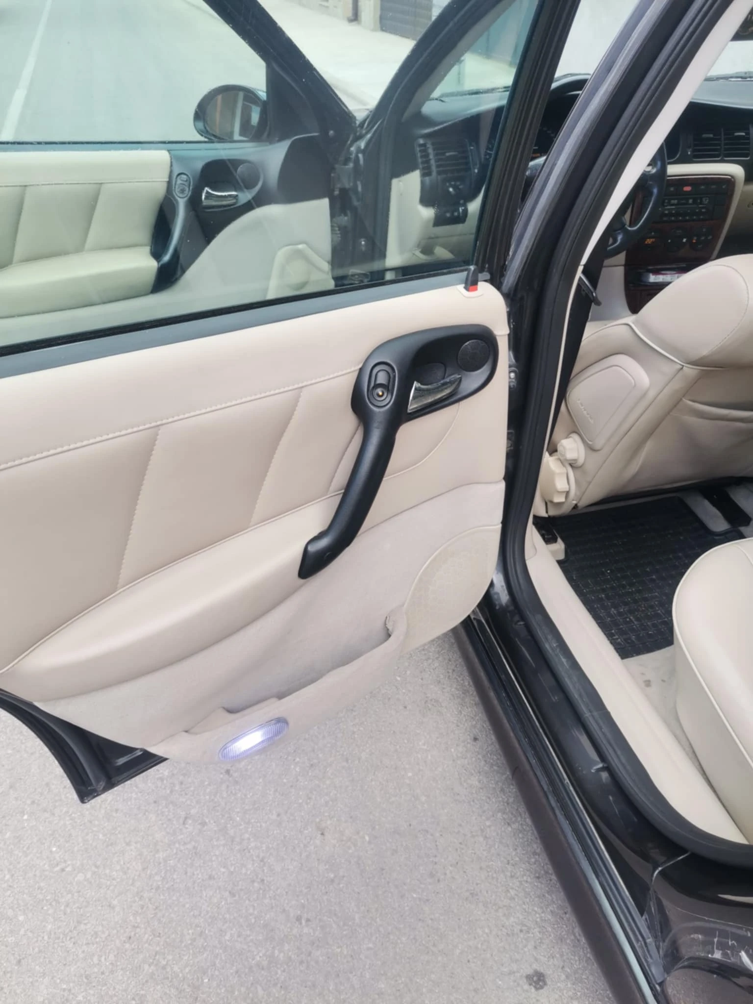 Opel Vectra 2.2. 125коня  - изображение 10