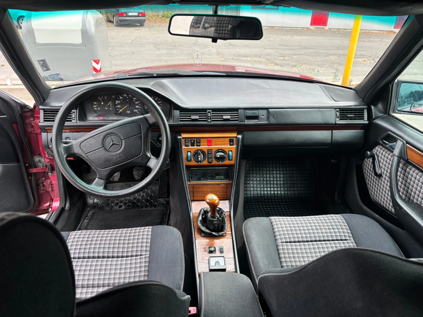 Mercedes-Benz 124 2.5 Diesel | Mobile.bg — изображение 12