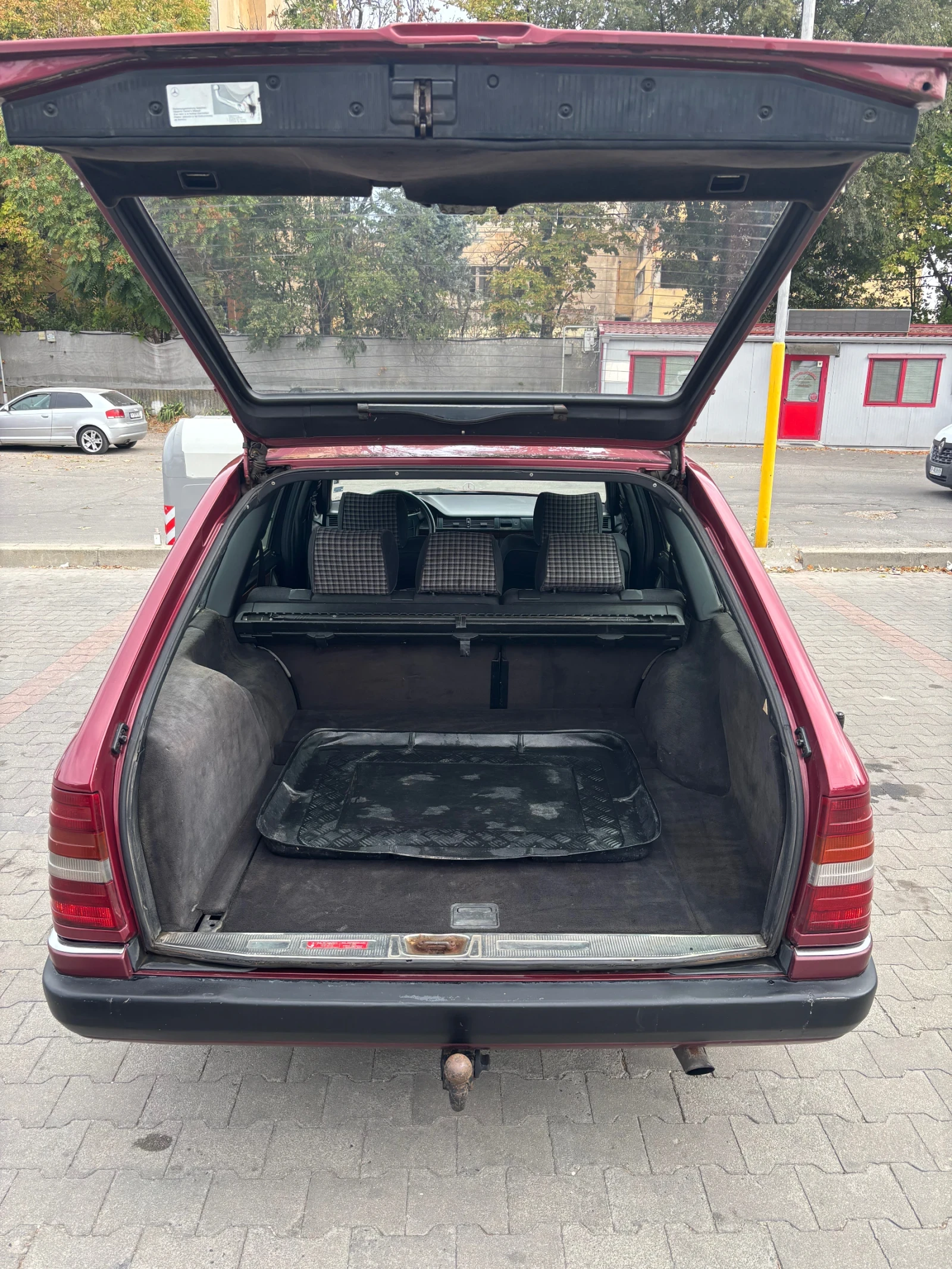 Mercedes-Benz 124 2.5 Diesel - изображение 8
