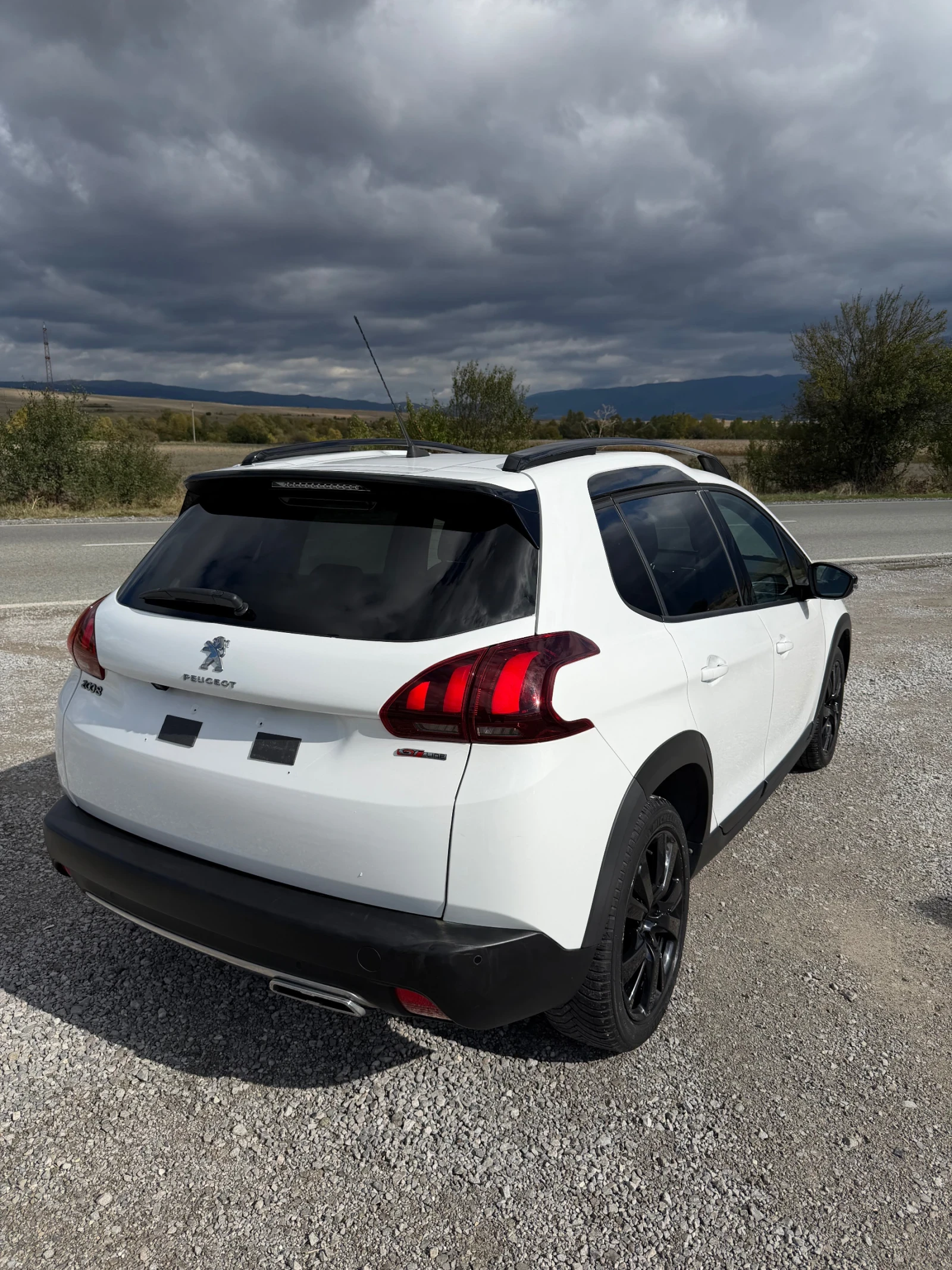 Peugeot 2008 1.2i GT LINE AUTOMAT PANORAMA EURO 6 SERVICE BOOK - изображение 6