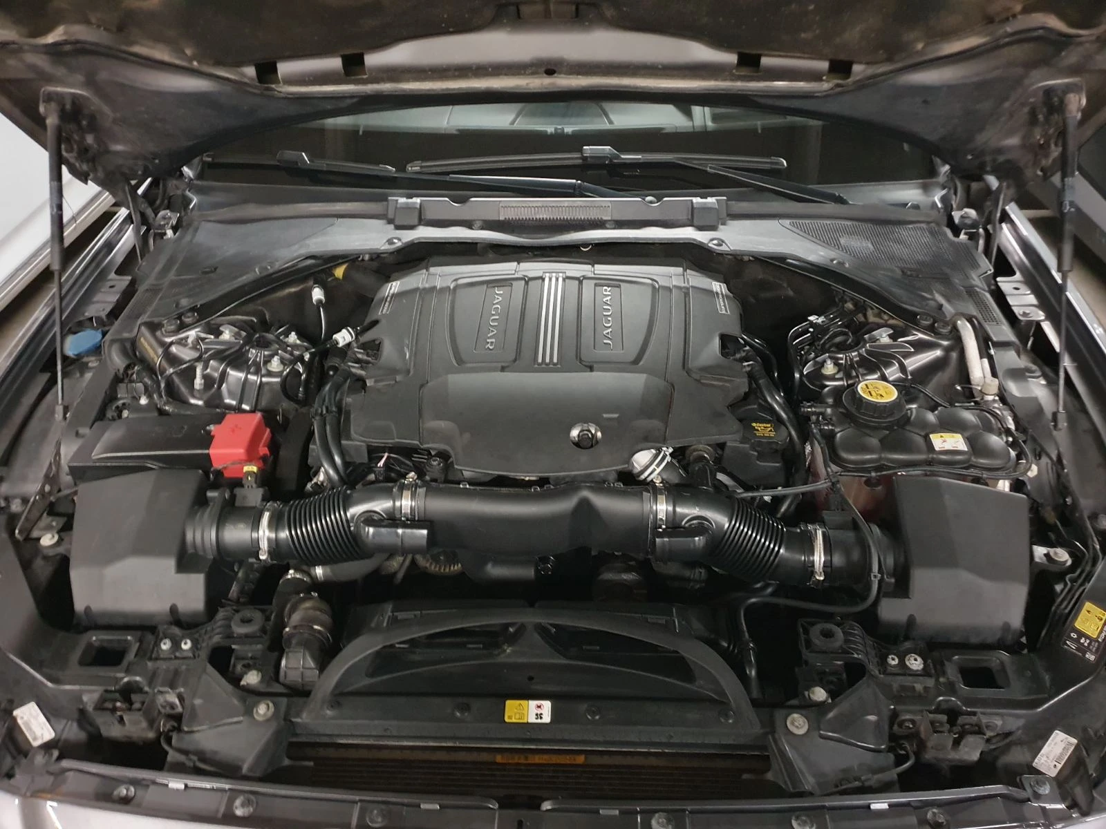 Jaguar Xf S Supercharged 4x4 380.. 8ZF | Mobile.bg   17