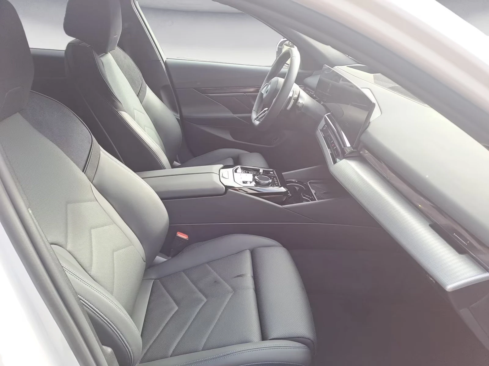 BMW 530E G60/HP/TOURING/MSPORT/NAVI/CAM/AMBI/ACC/978v | Mobile.bg � ����������� 11