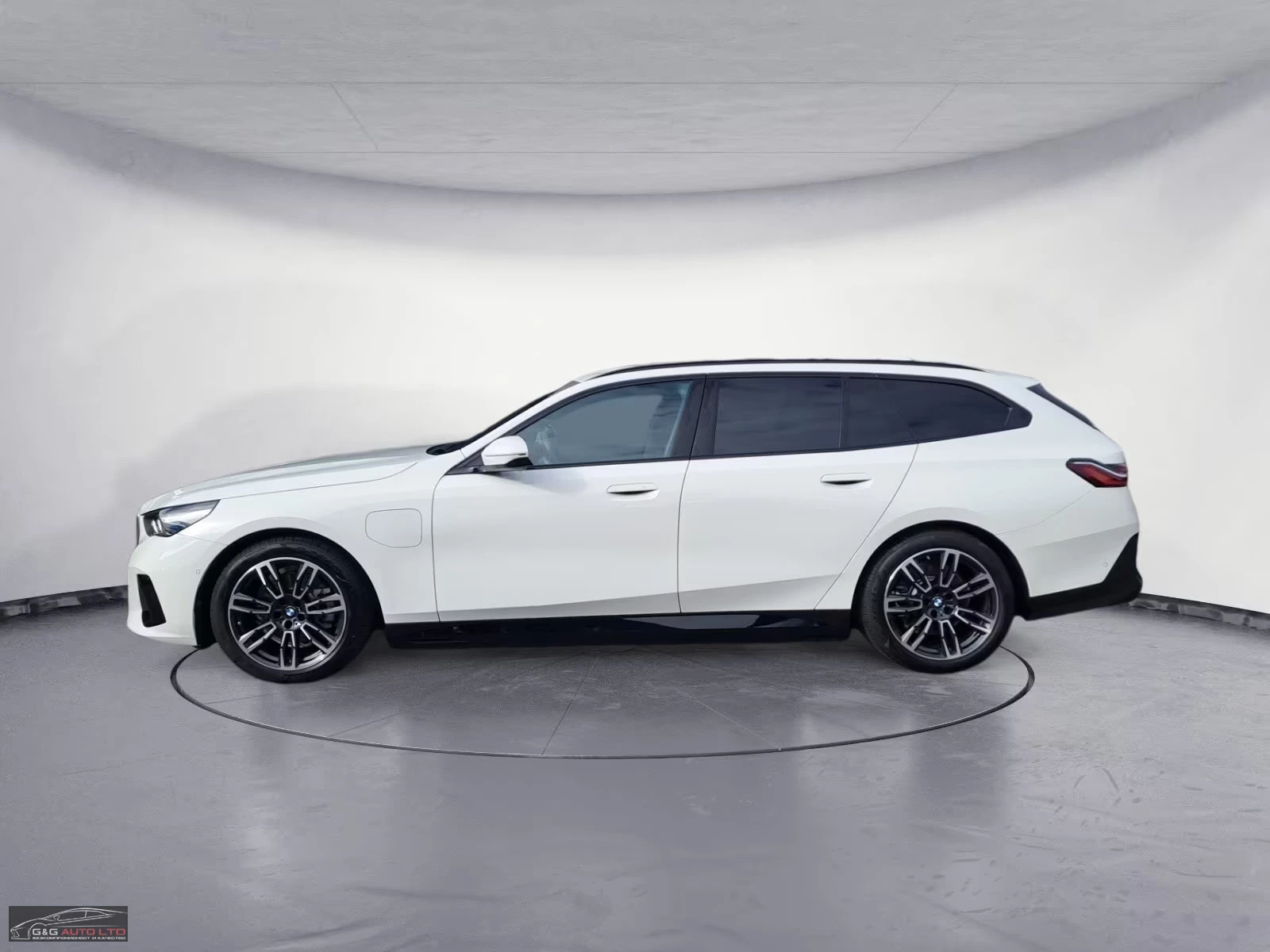 BMW 530E G60/HP/TOURING/MSPORT/NAVI/CAM/AMBI/ACC/978v - изображение 3