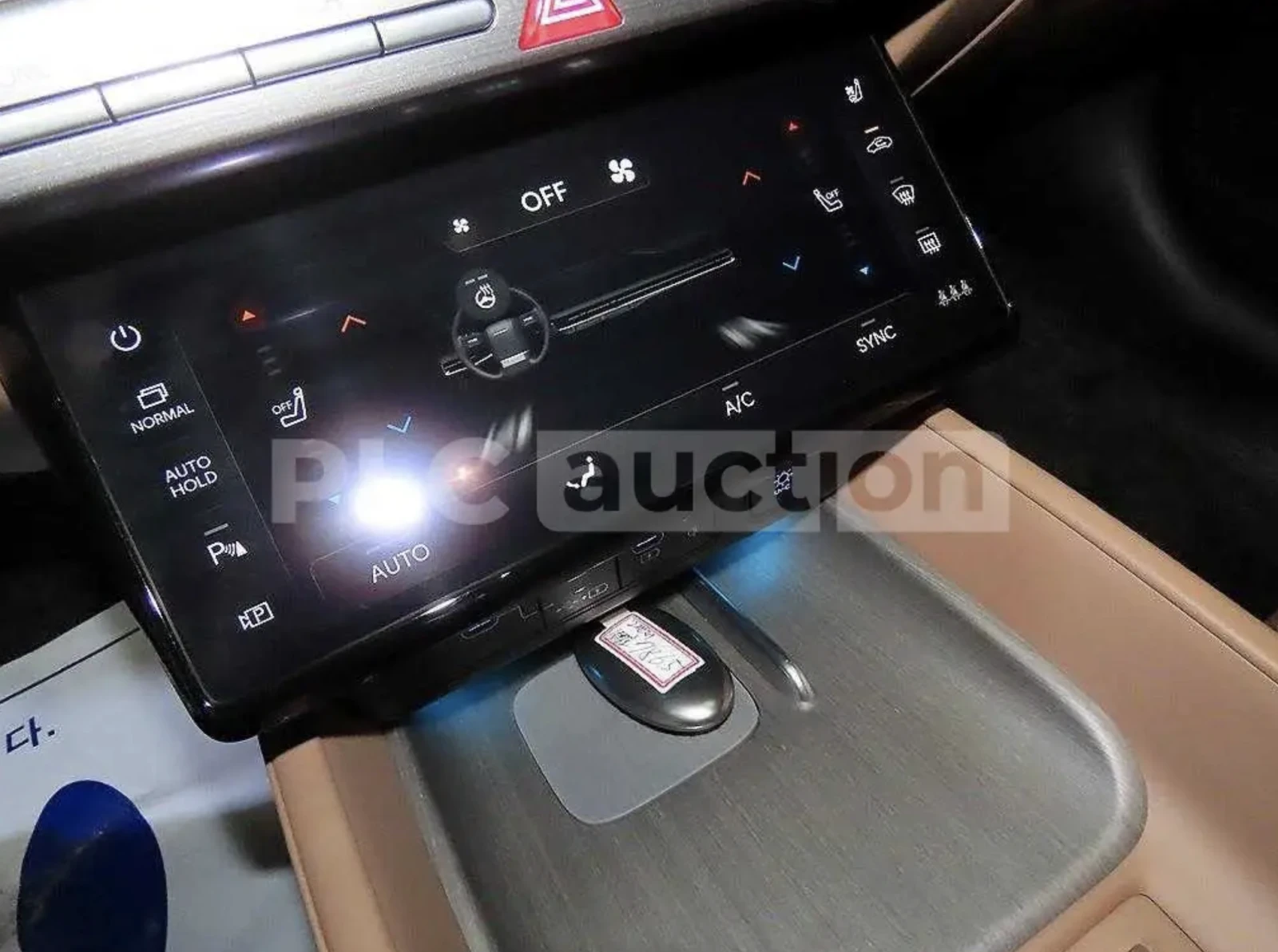 Hyundai Grandeur Caligraphy, снимка 11 - Автомобили и джипове - 53874026