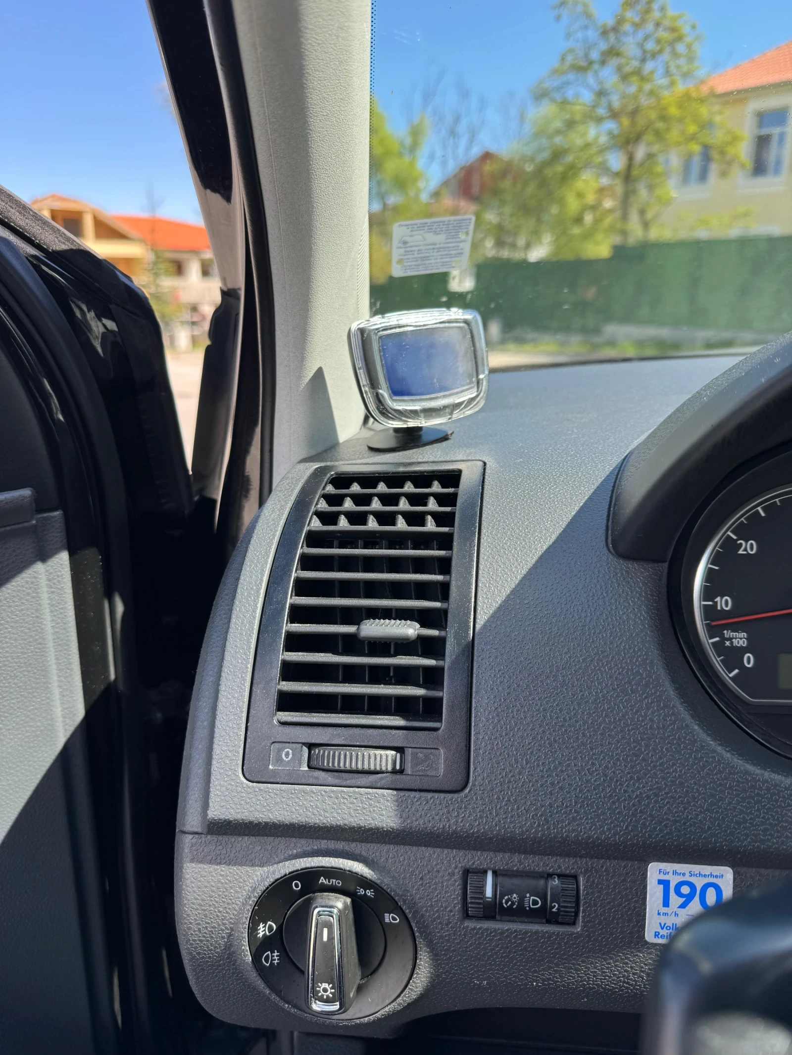 VW Polo Fun, снимка 15 - Автомобили и джипове - 54133714