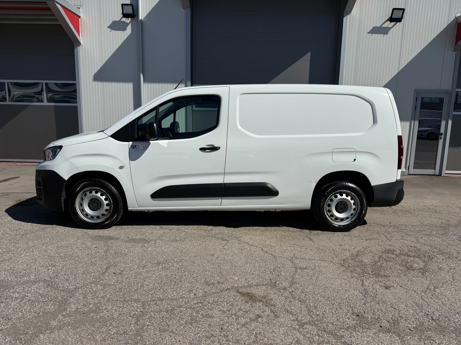 Peugeot Partner 1.5 Euro6D N1 (1+ ), снимка 2 - Автомобили и джипове - 54138986