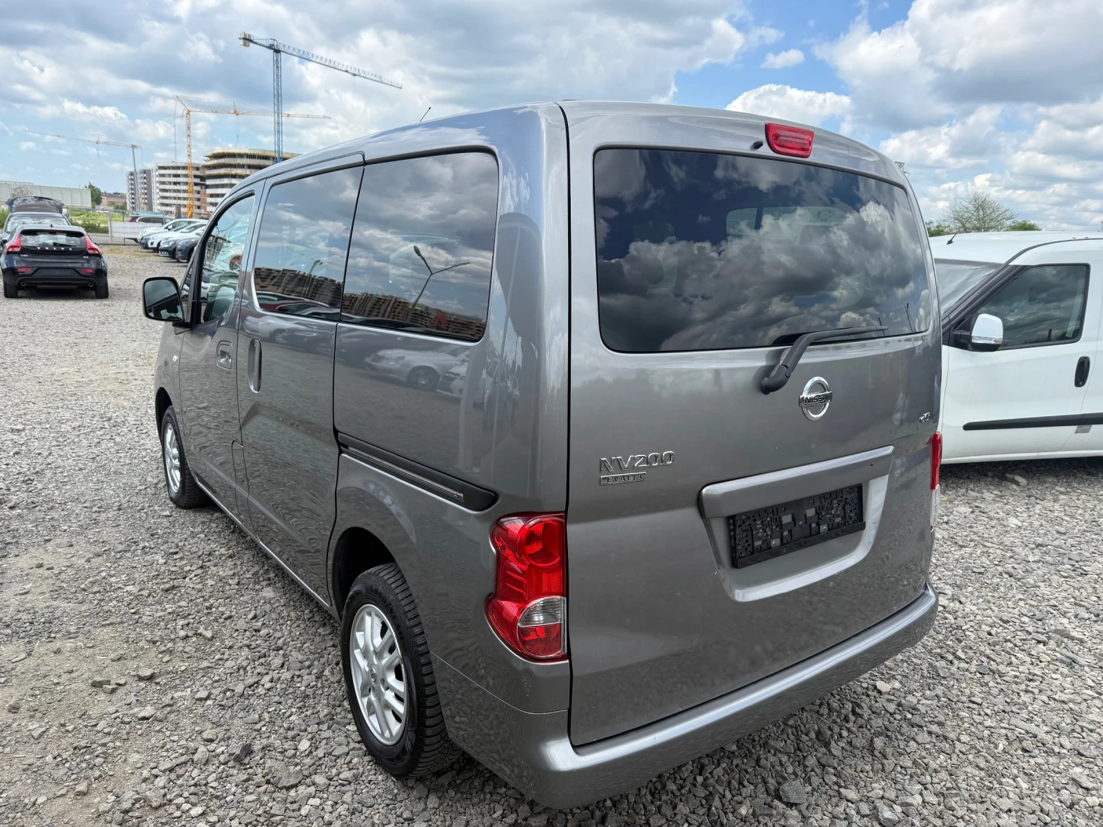 Nissan e-NV200 1.5D CH 7m 110ks 6sk NAVI, снимка 4 - Автомобили и джипове - 54550874