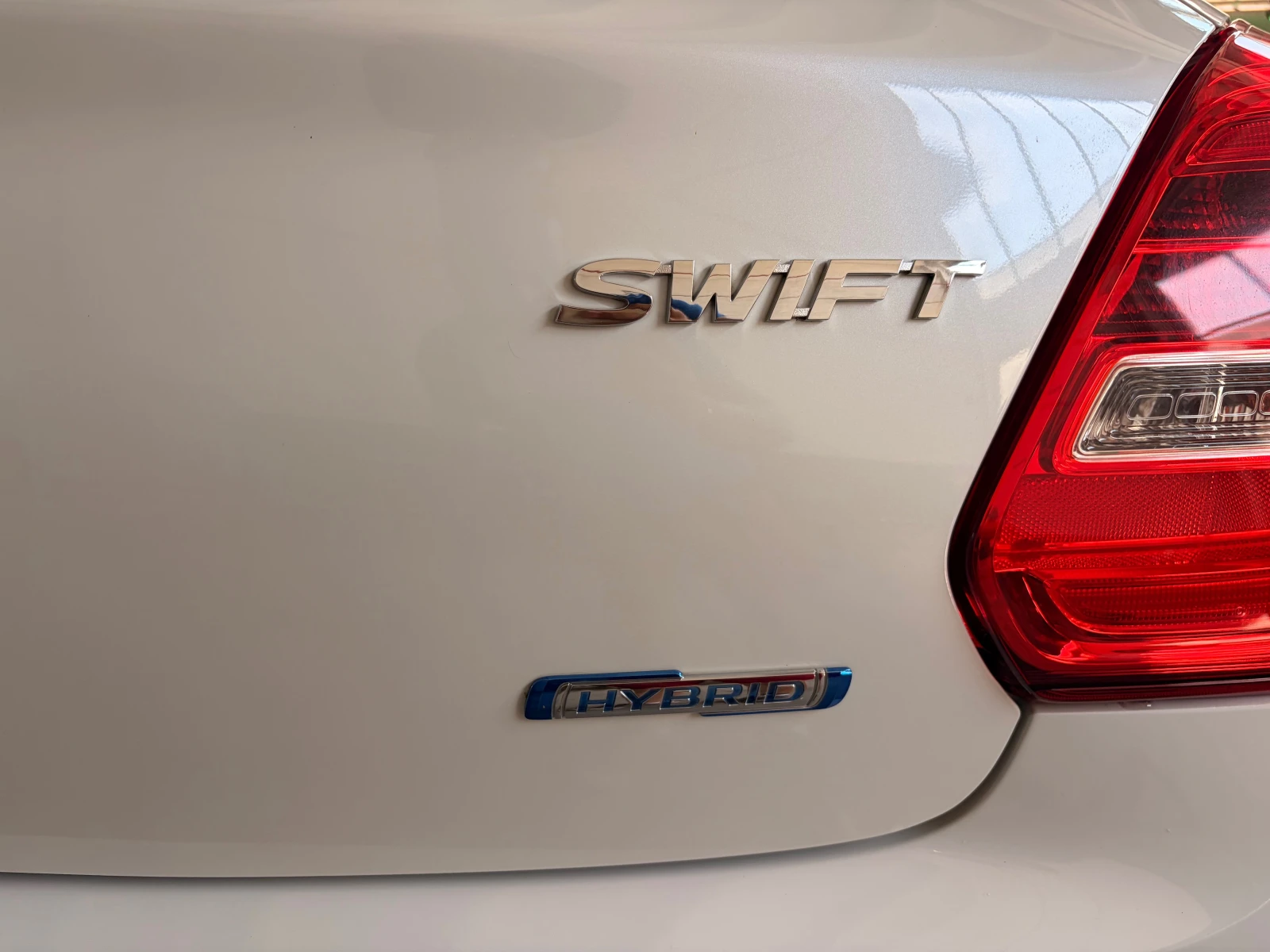 Suzuki Swift 1.2 Hibrid, снимка 2 - Автомобили и джипове - 54858173