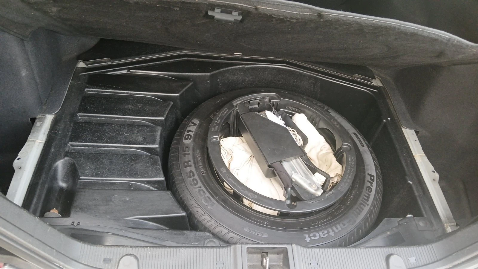 Mercedes-Benz C 220, снимка 8 - Автомобили и джипове - 54868938