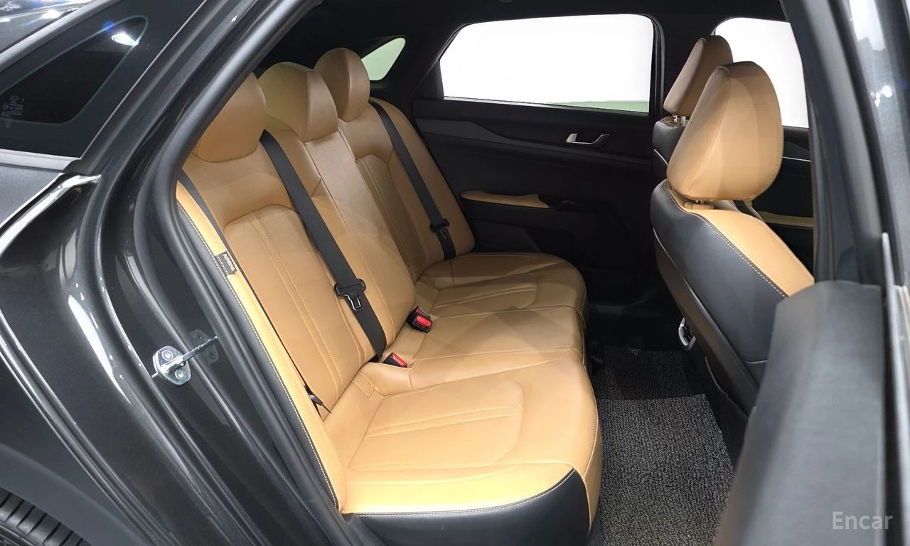 Kia K5 2.0* PRESTIGE* ПОДГРЕВ* ОБДУХВАНЕ* КАМЕРА* КЕЙЛЕС*, снимка 14 - Автомобили и джипове - 54870242