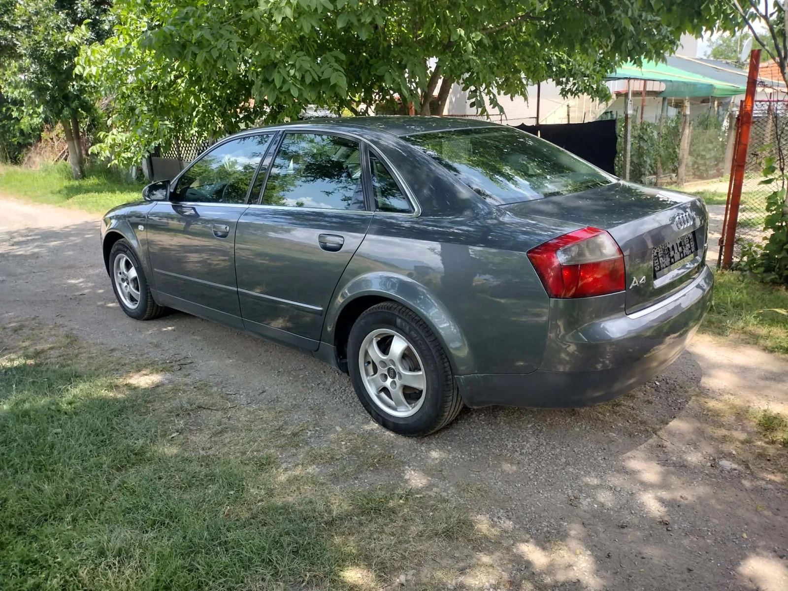 Audi A4 1.9TDI, снимка 4 - Автомобили и джипове - 55069374