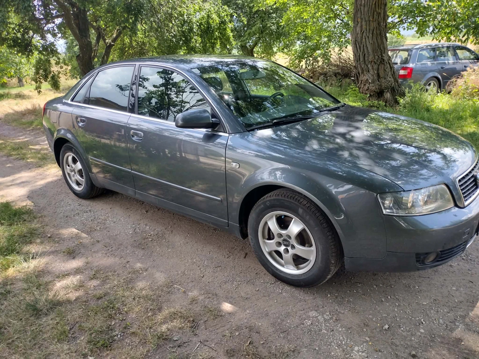 Audi A4 1.9TDI, снимка 2 - Автомобили и джипове - 55069374