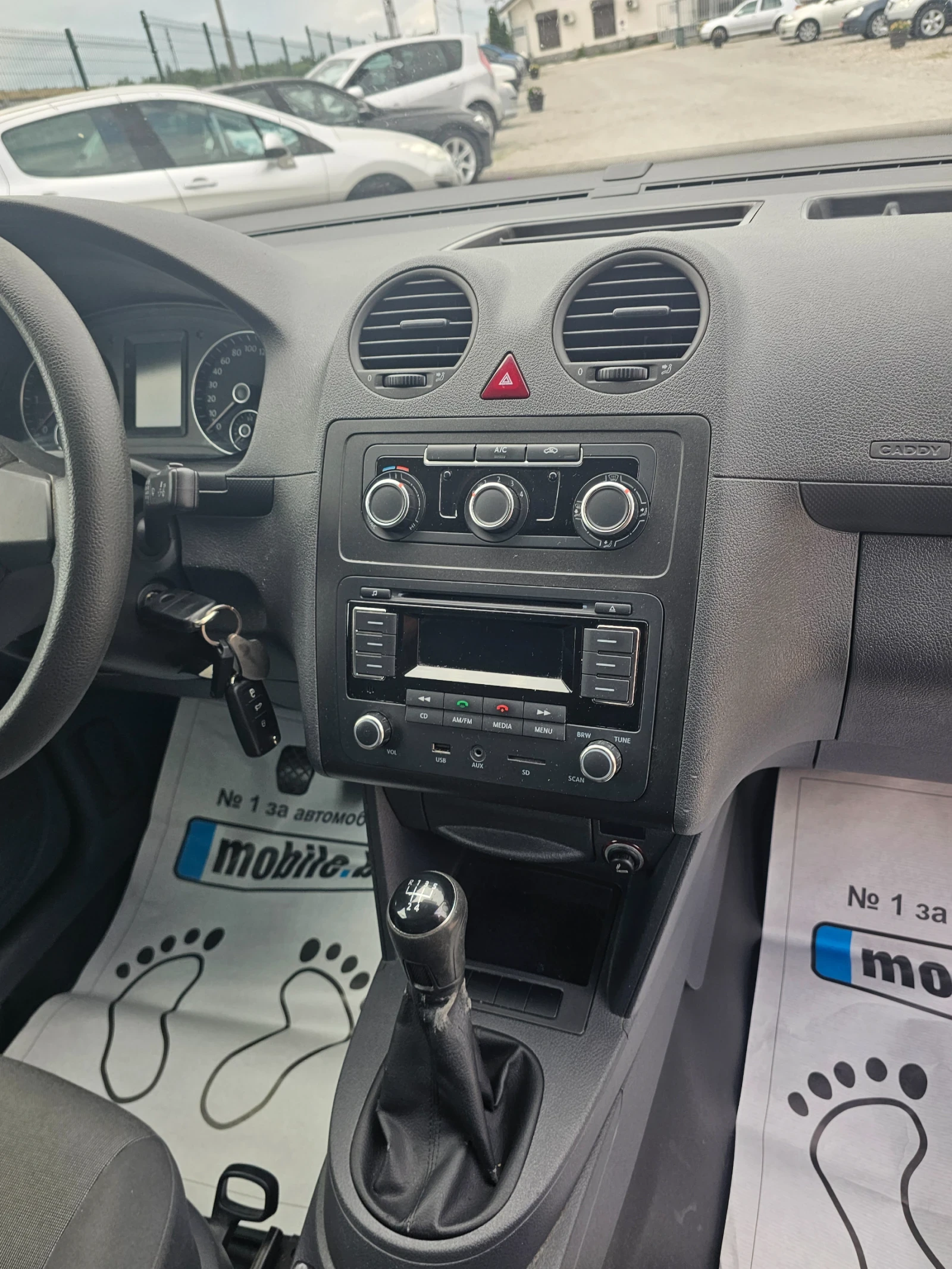 VW Caddy Maxi Bazza, снимка 11 - Автомобили и джипове - 55190314