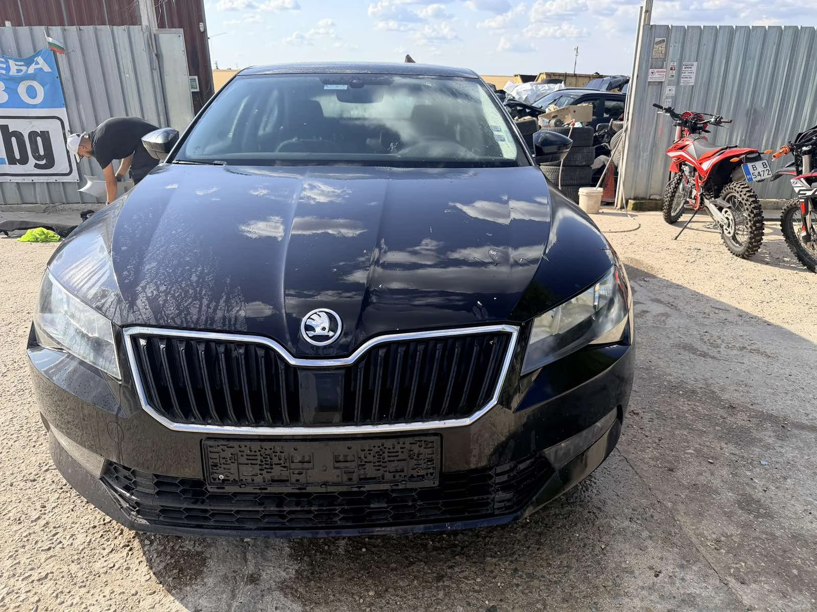Skoda Superb 2.0 TDI, снимка 3 - Автомобили и джипове - 55195736