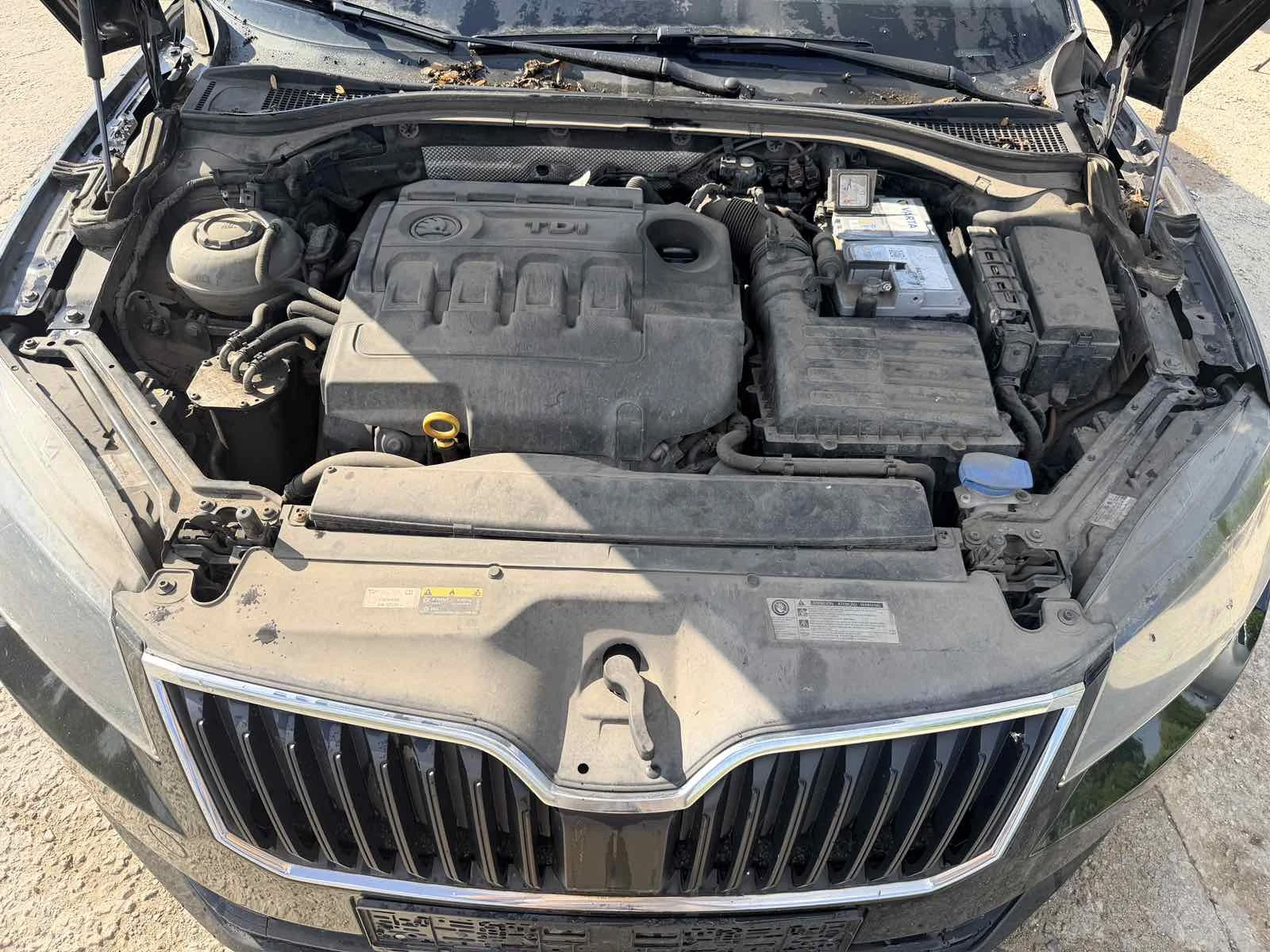 Skoda Superb 2.0 TDI, снимка 12 - Автомобили и джипове - 55195736