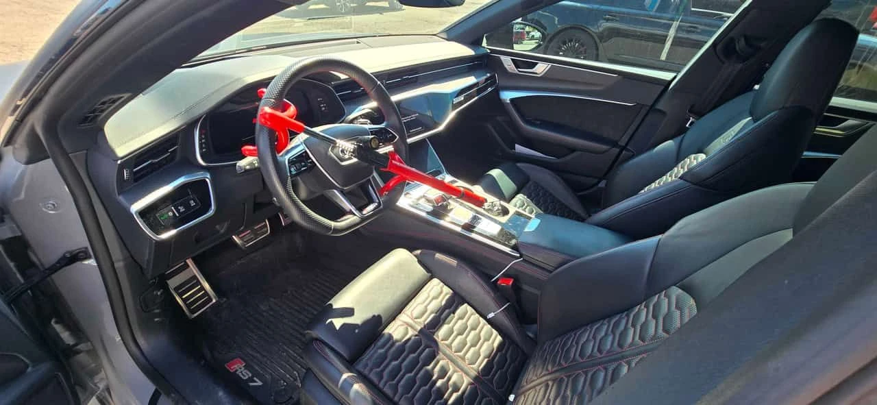 Audi Rs7 ОБДУХВАНЕ/ПАНОРАМА/ДИСТРОНИК/360 КАМЕРИ, снимка 8 - Автомобили и джипове - 55386836
