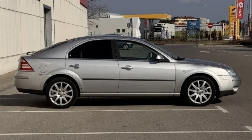 Ford Mondeo Ghia, снимка 2 - Автомобили и джипове - 55321004