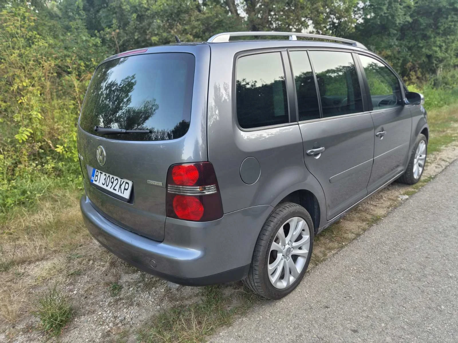 VW Touran 6 скорости, Navi, Lpg, снимка 4 - Автомобили и джипове - 55607826