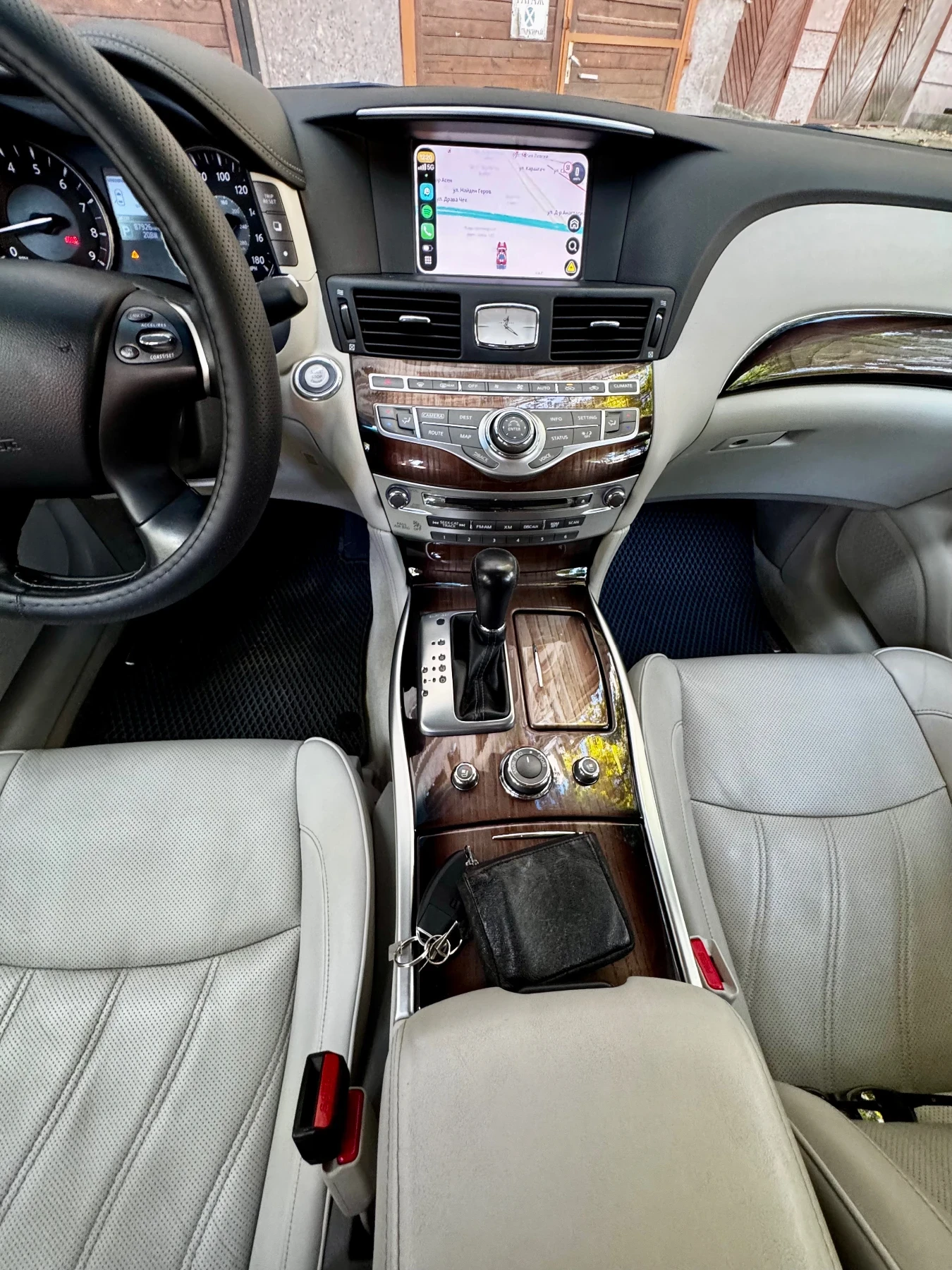Infiniti Q70 Awd, снимка 8 - Автомобили и джипове - 55739093