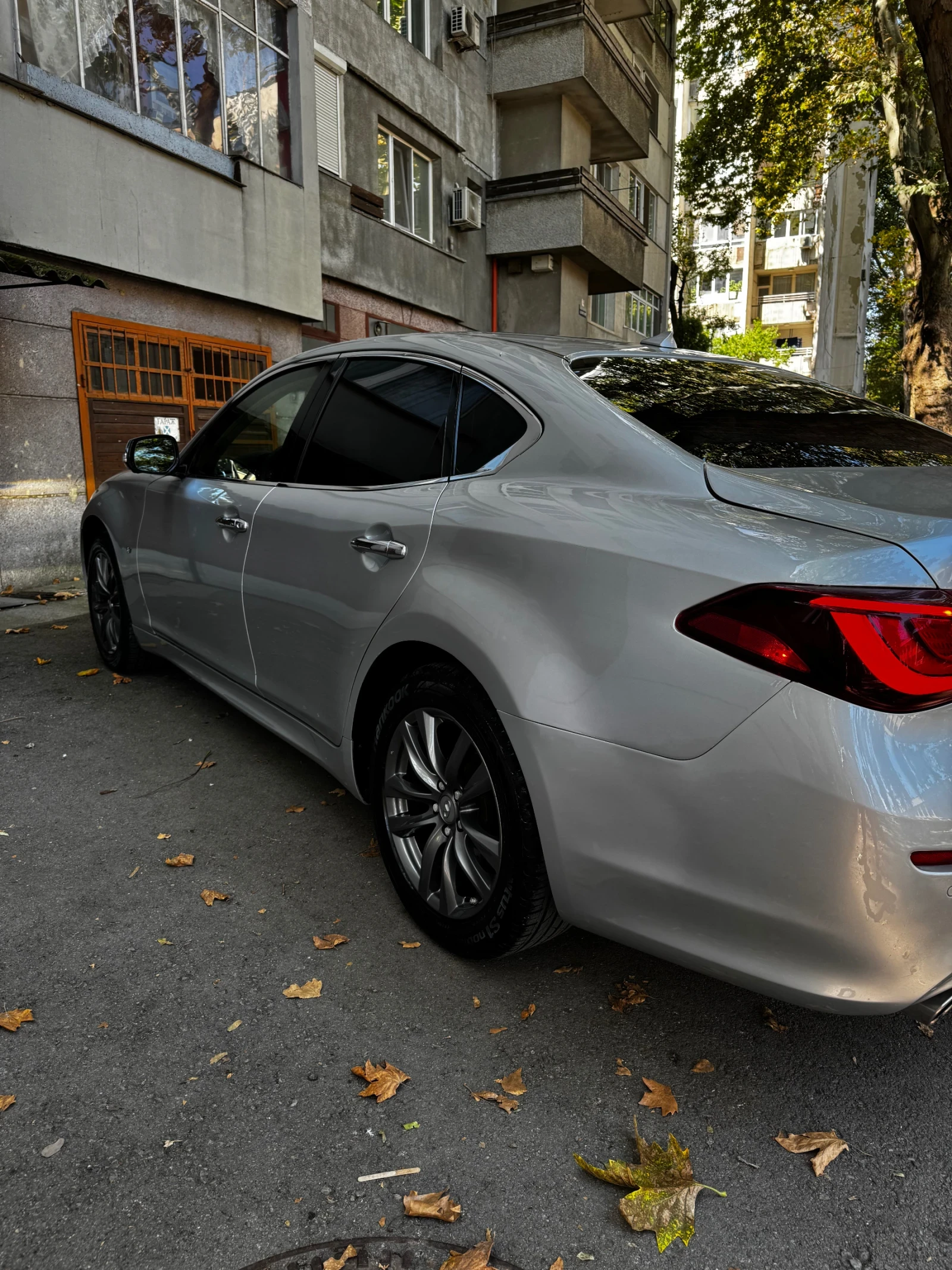 Infiniti Q70 Awd, снимка 2 - Автомобили и джипове - 55739093