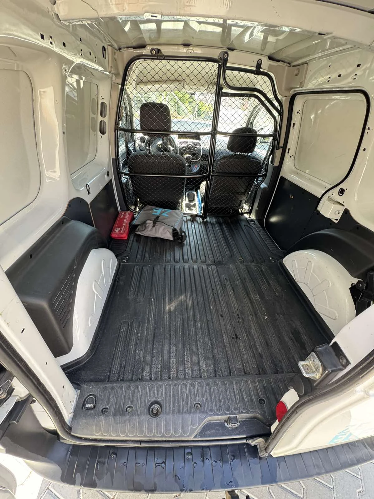 Renault Kangoo ZE33, снимка 2 - Автомобили и джипове - 55879580
