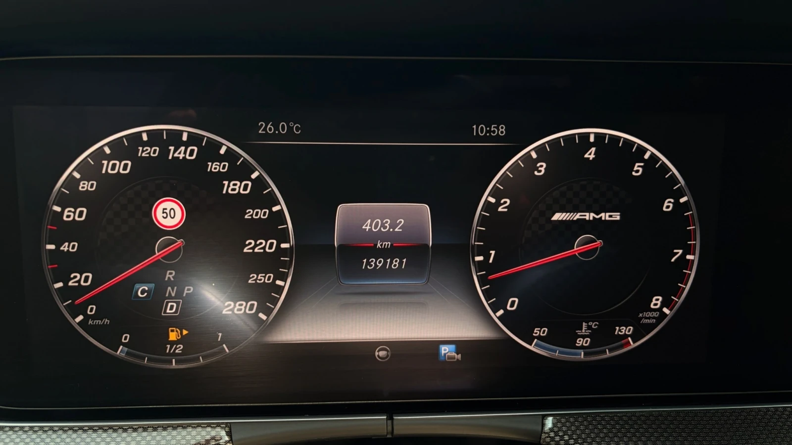 Mercedes-Benz E 43 AMG BLIND SPOT* МАСАЖ* HUD* 360* ЛЮК* КРАЙНА ЦЕНА, снимка 8 - Автомобили и джипове - 55982601