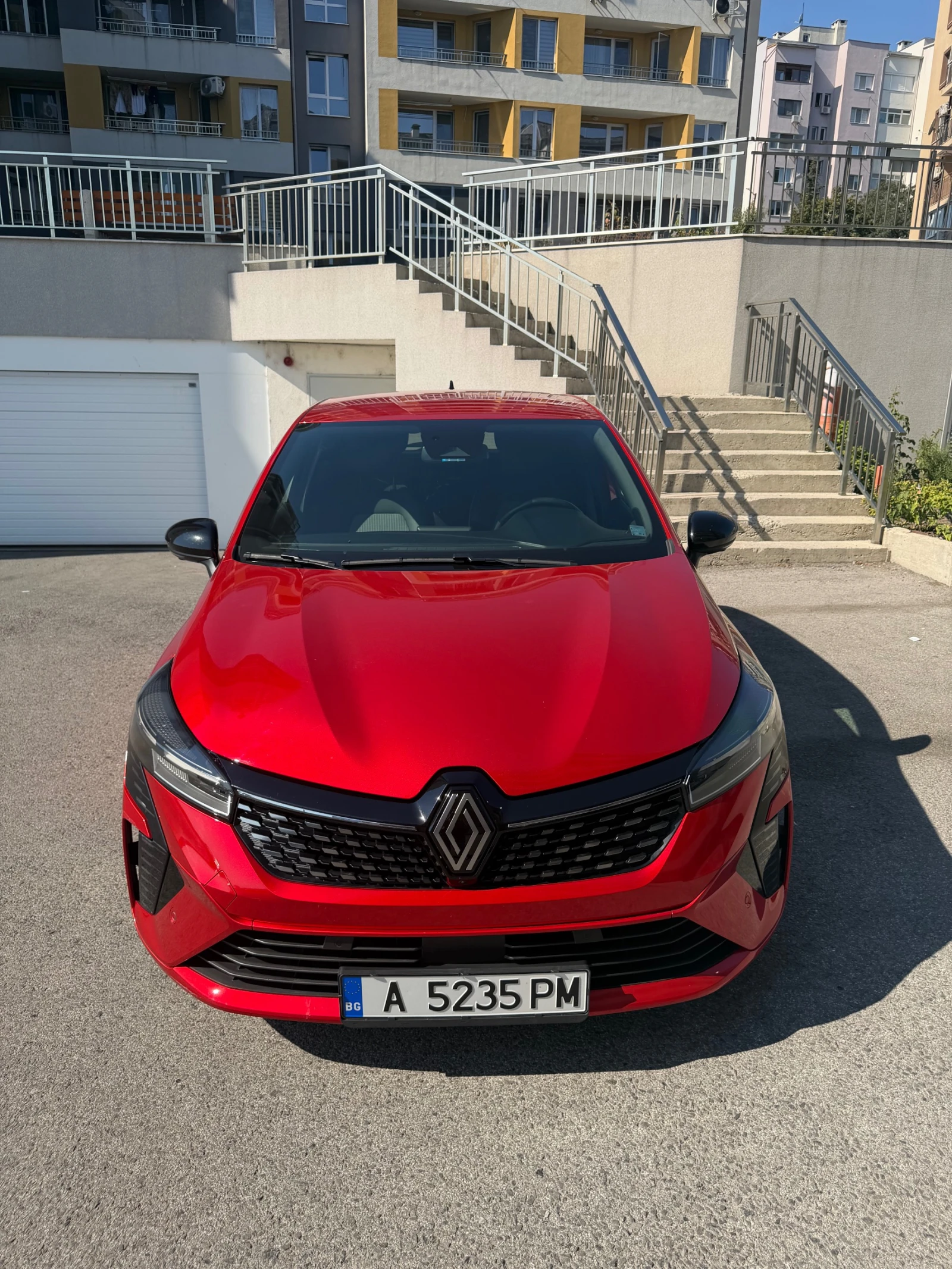 Renault Clio 1.0, снимка 2 - Автомобили и джипове - 56162739