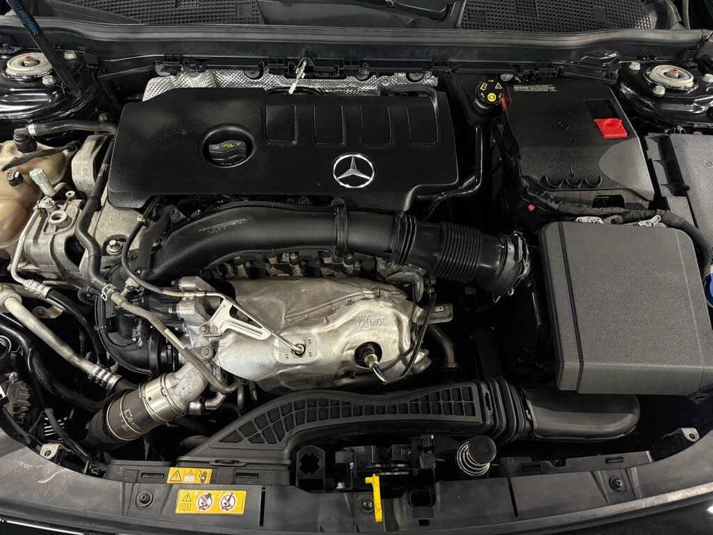 Mercedes-Benz CLA 250 4MATIC* AMG LINE* NIGHT PACK* ПАНОРАМА* КРАЙНА ЦЕН, снимка 6 - Автомобили и джипове - 56255974