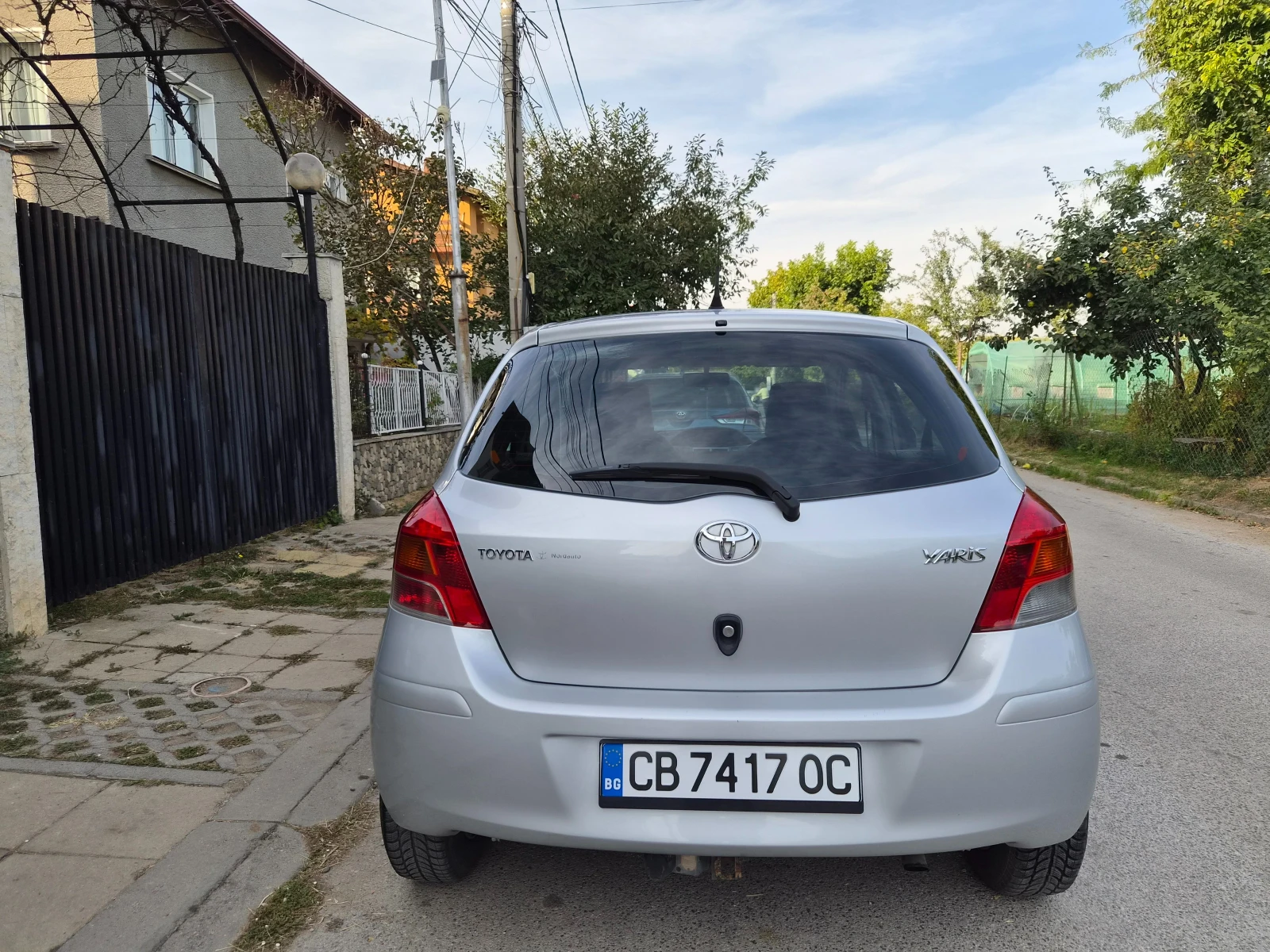 Toyota Yaris 1.4D4D, снимка 6 - Автомобили и джипове - 56395923