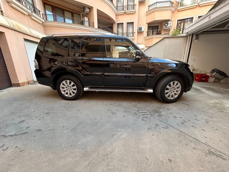 Mitsubishi Pajero, снимка 3 - Автомобили и джипове - 47434789