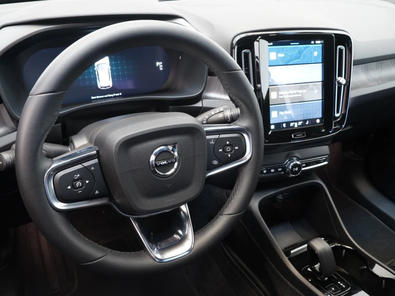 Volvo XC40 Core/408hp/RECHARGE/PURE/ELECTRIC/NAVI/270vpr, снимка 6 - Автомобили и джипове - 49922309