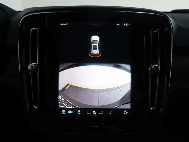 Volvo XC40 Core/408hp/RECHARGE/PURE/ELECTRIC/NAVI/270vpr, снимка 15 - Автомобили и джипове - 49922309