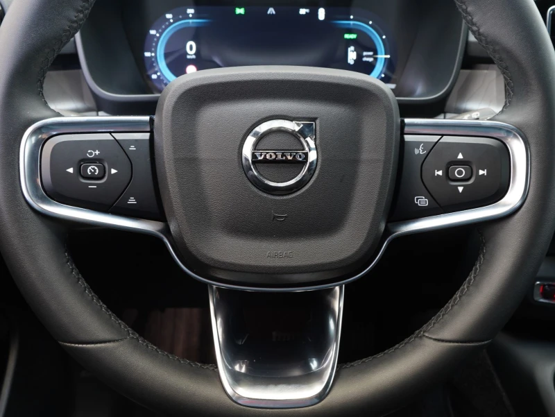 Volvo XC40 Core/408hp/RECHARGE/PURE/ELECTRIC/NAVI/270vpr, снимка 5 - Автомобили и джипове - 49922309