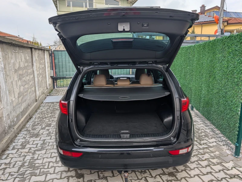 Kia Sportage 2.0CRDI 4x4* Platinum* Дистроник* Обдухване* JBL, снимка 7 - Автомобили и джипове - 53384034