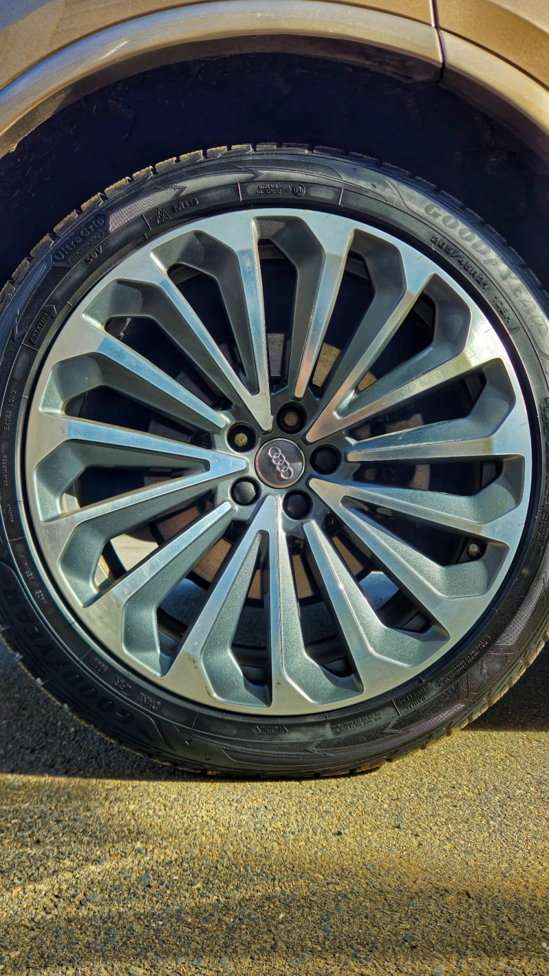 Audi Q7 E-tron | Поръчков | Сервизна история, снимка 12 - Автомобили и джипове - 53559022