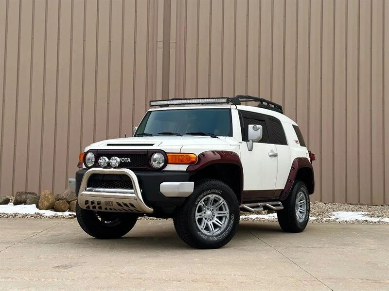 Toyota Fj cruiser, снимка 5 - Автомобили и джипове - 48731540