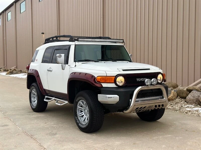 Toyota Fj cruiser, снимка 2 - Автомобили и джипове - 48731540