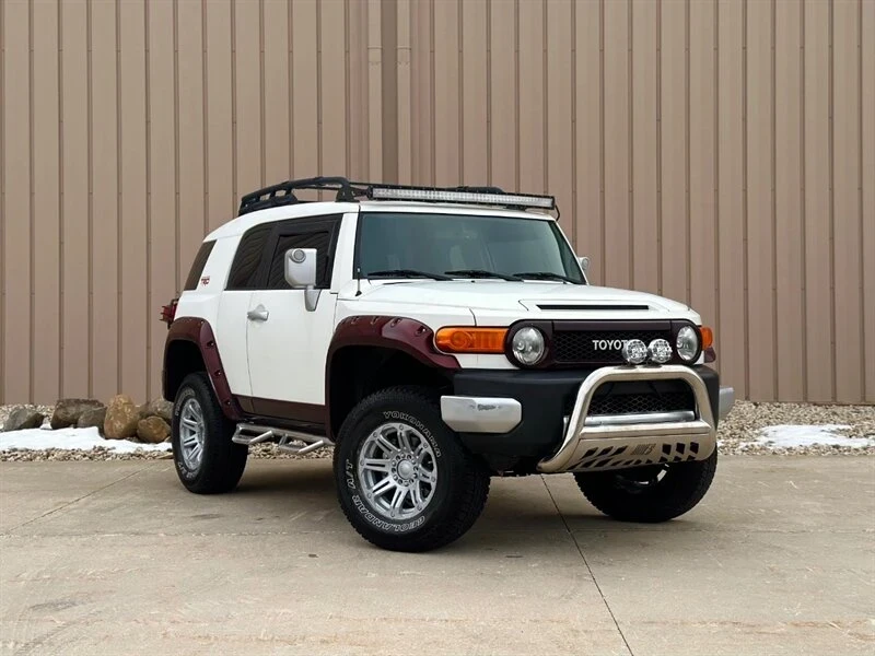 Toyota Fj cruiser, снимка 1 - Автомобили и джипове - 48731540